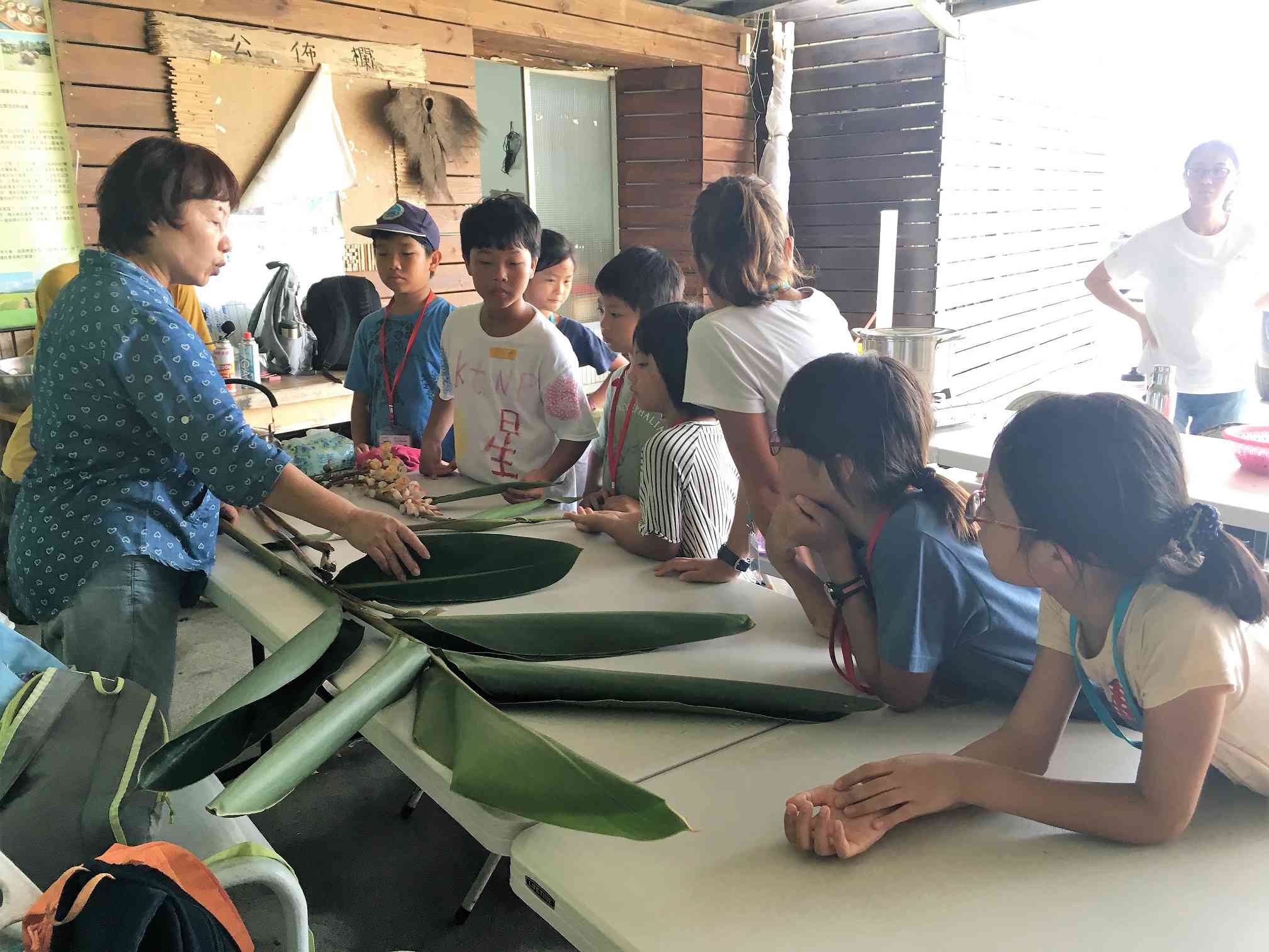 alt-三代同遊梅花鹿草原-2