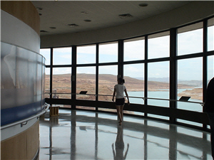 alt-以奔騰的洪水挽回過往的生態—美國格倫峽谷大壩人工洩洪機制-2