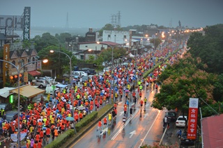alt-2013年精采路跑活動  太魯閣馬拉松 VS.墾丁鐵人3項   -2
