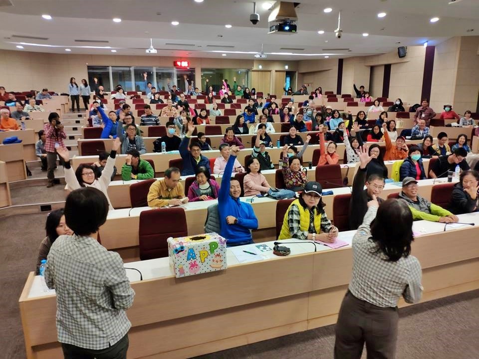 雪霸處透過多元分享，讓不諳登山的民眾， 對山多一分瞭解，等同對自然多一分尊重  (雪霸國家公園管理處提供)