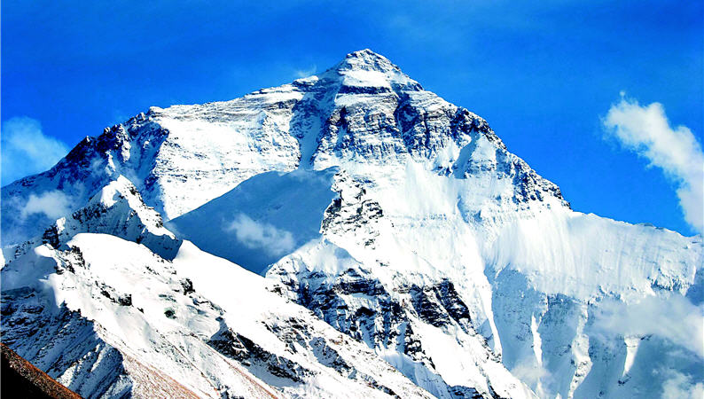 海拔8,848公尺的亞洲第一高峰聖母峰，也是世界最高峰。