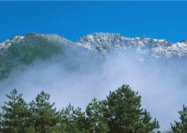 太魯閣國家公園獨特的地形,讓遊客可以盡情飽覽熱帶、亞熱帶、溫帶至寒帶的景觀/林茂耀攝