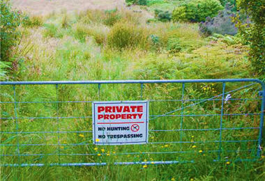 Noah's Ark Program used electric fences to prevent the invasion of foreign species.