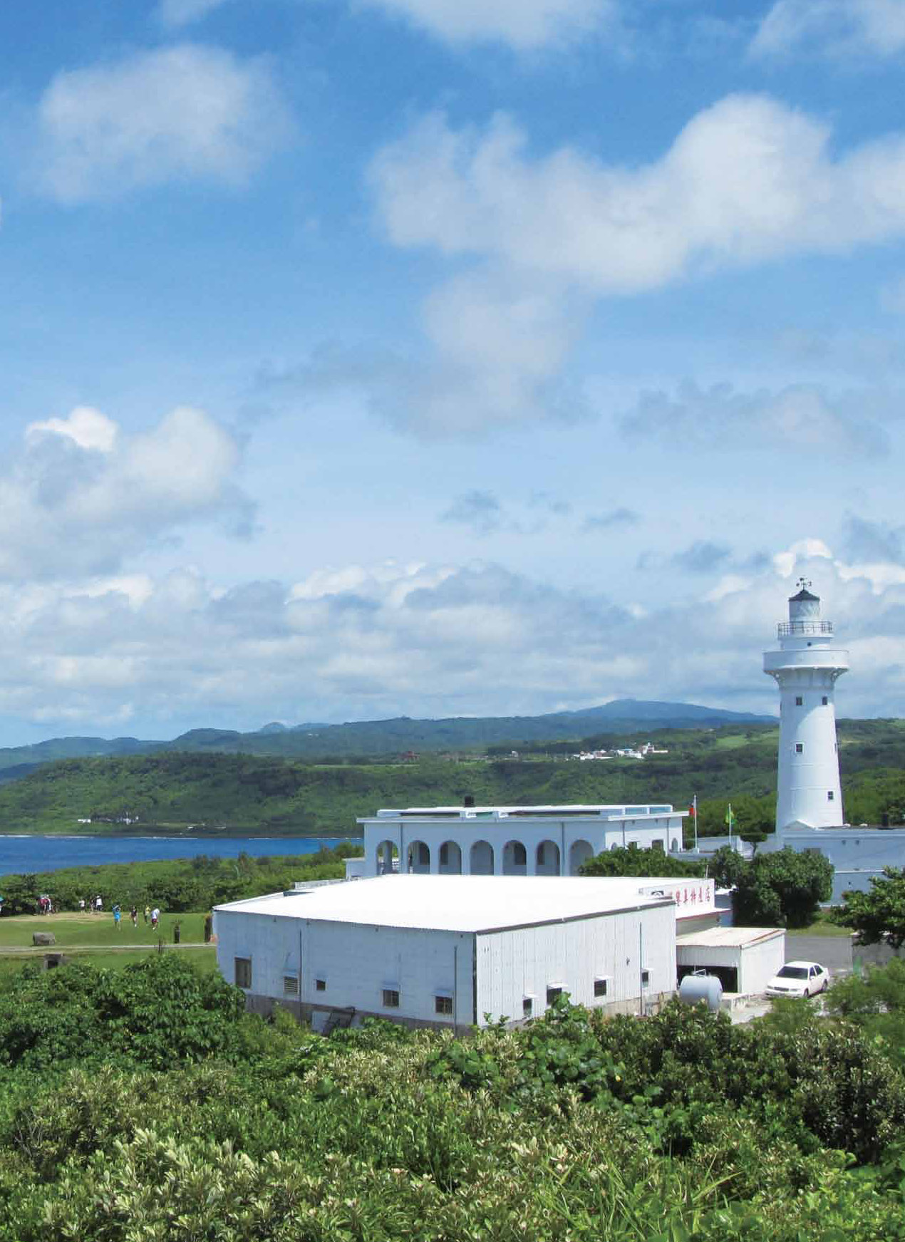 Eluanbi Lighthouse stands at South Cape, guarding all the boats and travellers on the sea.