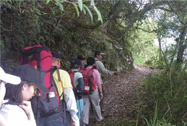 瓦拉米地區豐富的自然生態與地質景觀,是 適合解說教育的場域/ 玉管處提供