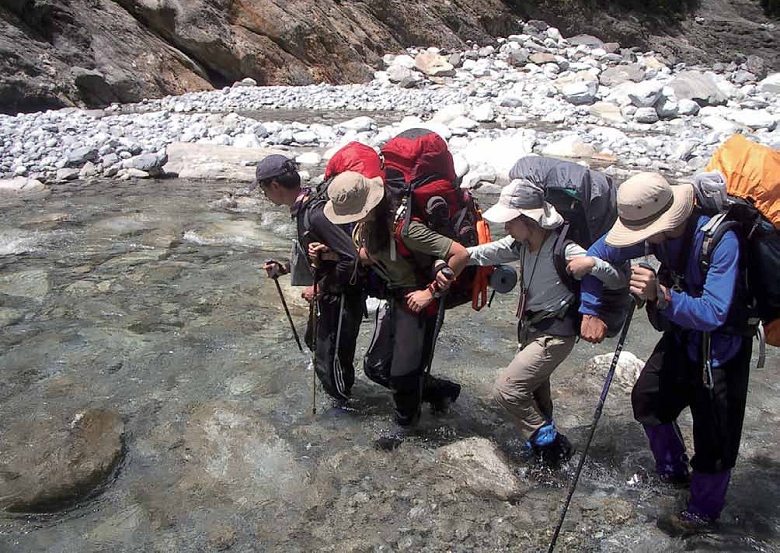 連志展認為透過野地訓練，才能學習到真正的勇氣與山林知識。
