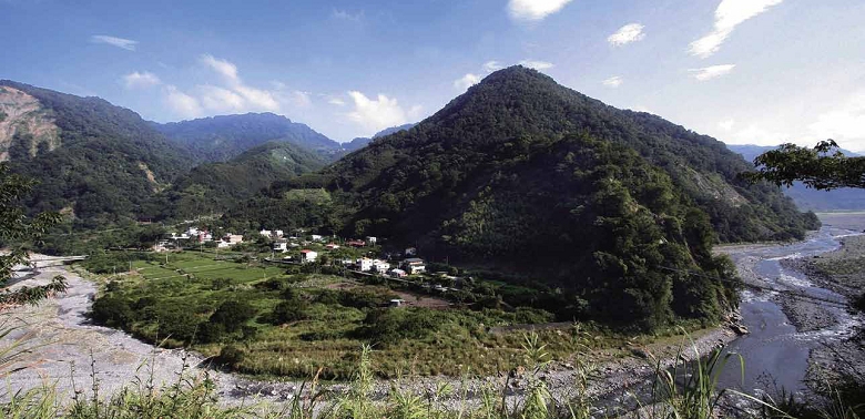 為原鄉傳承泰雅文化，尤瑪二十多年來幾乎沒有休息過。圖為象鼻部落。