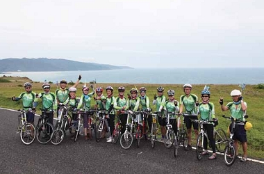 CPAMI 單車社走訪了除東沙環礁國家公園及金門國家公園以外的6座國家公園管理處，並用照片記錄了歷史性的一刻。