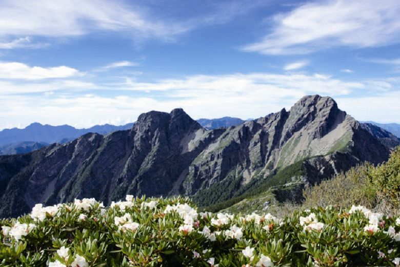 攝影展得獎作品2009發現玉山入選獎─李麗真玉山主峰