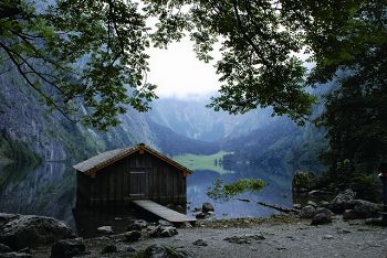上湖船塢是過去漁撈的歷史痕跡，如今是上湖之美的構圖 黃靖銘攝