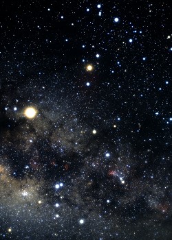 天蠍座與火星，左側黃色亮點為火星 林啟生攝