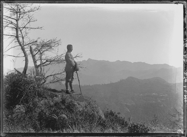 眺望玉山山脈。圖/方慶綿提供