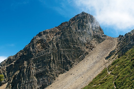 Mt. Jade Main Peak consists of large scree slopes.