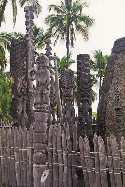 夏威夷大島Pu'uhonuao Honaunau國家歷史公園中的原住民紀念物／謝瑞珍攝