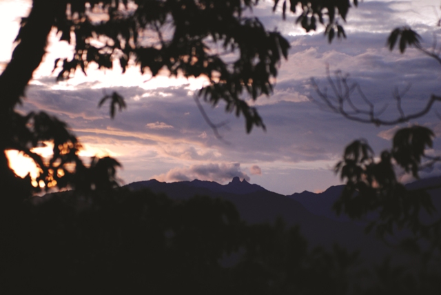 雪霸國家公園雪見遊憩區遠眺大小霸尖山/王榮光攝