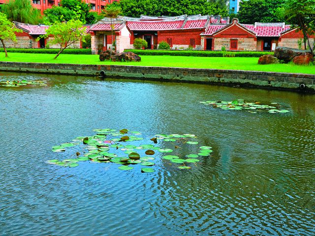 臺北蘆洲李宅前的蓮花池