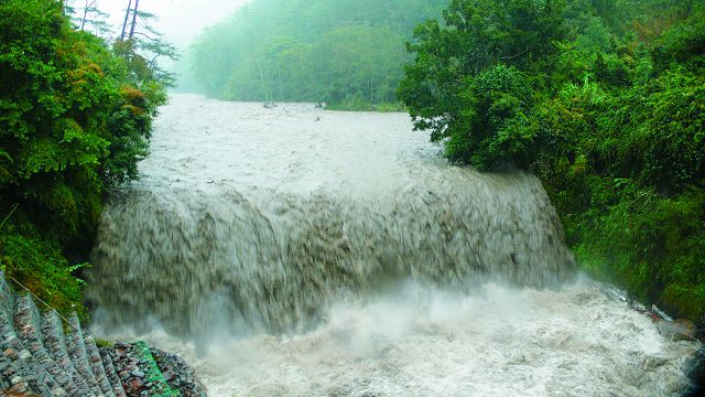 柯羅莎颱風時的暴洪／張燕伶攝