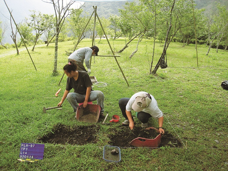普洛灣遺址發掘考古探坑／太管處提供