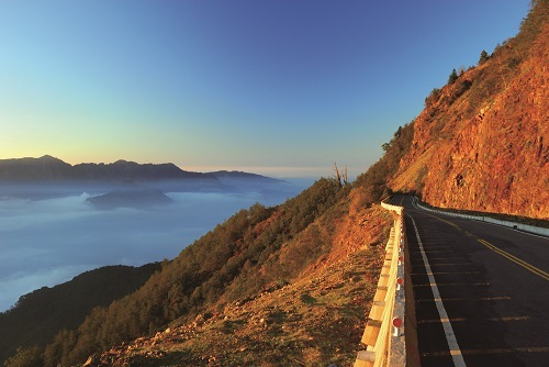 新中橫的建設最後止於玉山國家公園塔塔加,玉里玉山段因環境影響甚鉅而停止興建/何小綠攝