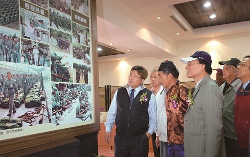 瓊林民防館開幕觀看閱兵訓練展示