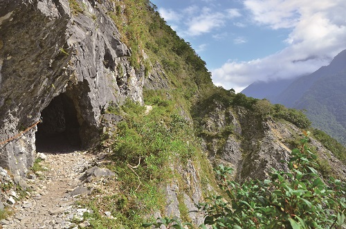 Zhuilan Old Trail / Ye Lin