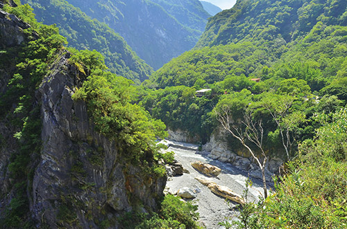 綠水野營地位於綠水台地上／李林攝