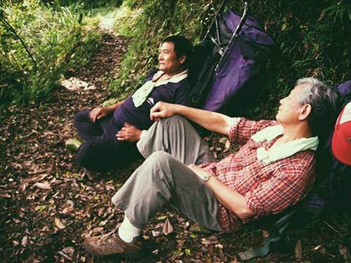 中途休息的片刻，就是楊南郡與林淵源兩人互飆歷史的時間