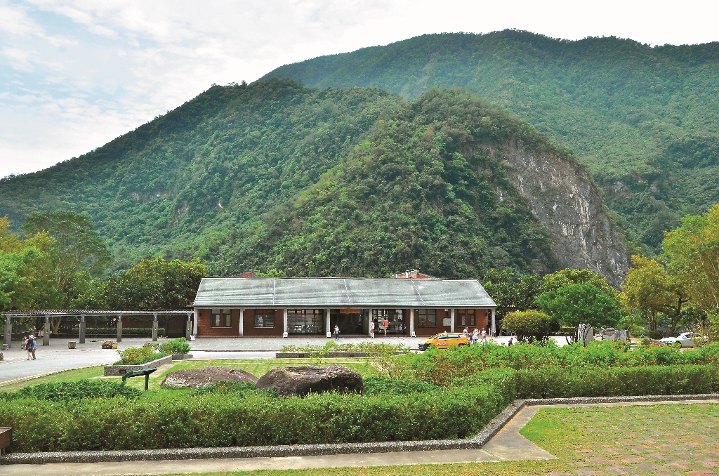Taroko National Park’s Visitor Center appears to be a one-story building from the front