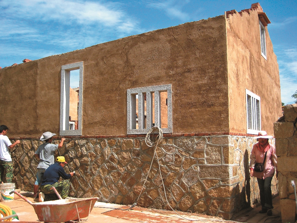 臺基與牆體的使用石、磚、土等材料