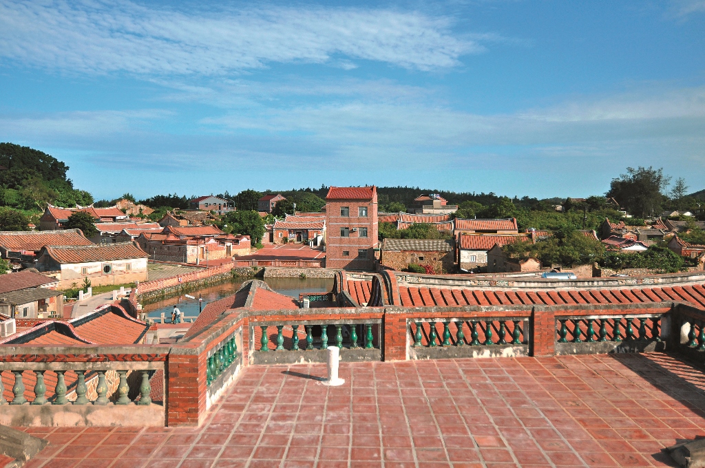 平屋頂的多功能使用是現代民居特徵