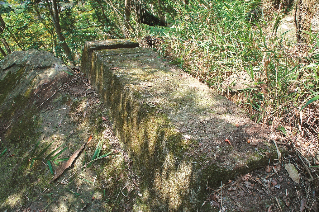 最新發現的山月橋錨座遺跡
