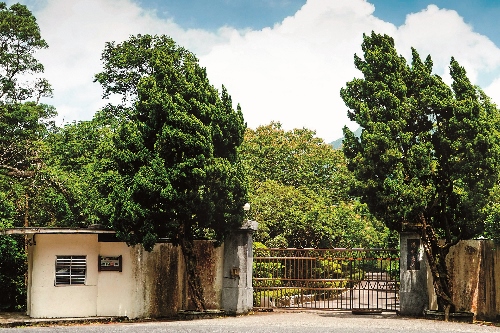 陽明書屋入口，左方為哨所／楊懷智攝