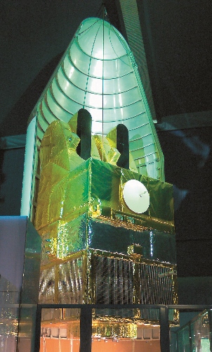 法國Spot-1衛星 法國Spot-1 衛星於博物館內展示，Spot-1 於1986 年發射成功， 目前已到第7 代，可提供全光譜及多光譜4 個波段。部分區域的 對地解析度可以到達0.5 公尺，大部分的區域則為10 ∼ 20 公尺