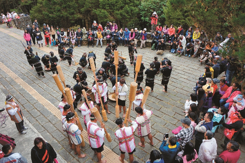 塔塔加布農文化展演