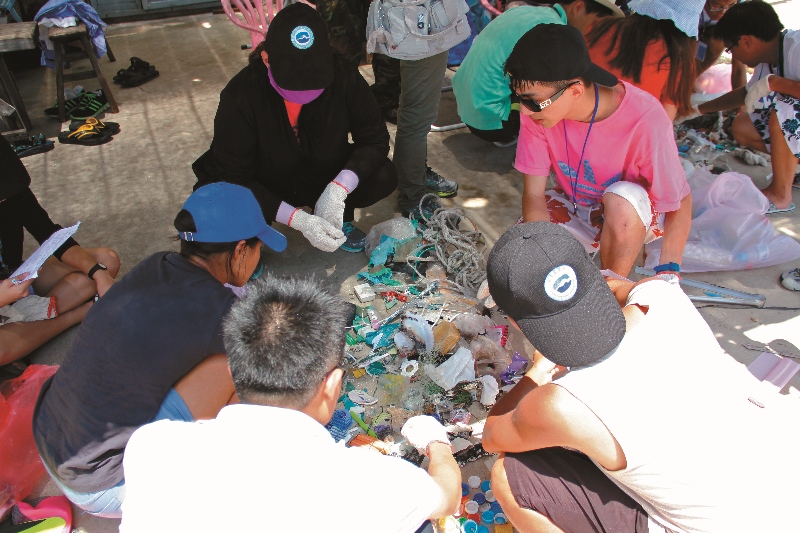 淨灘活動加深學員愛護海洋之環保意識／海管處提供