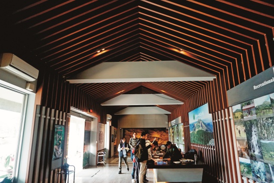 A區：入口服務台／藍雅萍攝