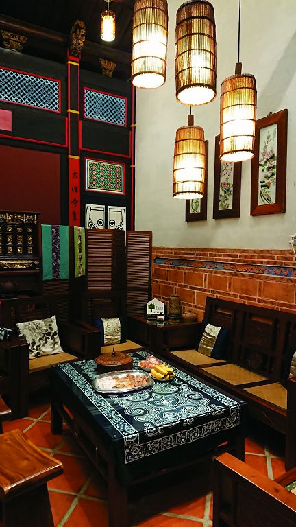 When a historic house is restored as a homestay, the ancestral hall or front hall becomes a space for guests to interact with each other. / provided by Construction and Planning Agency Ministry of the Interior (Photo by Tina Hsieh)