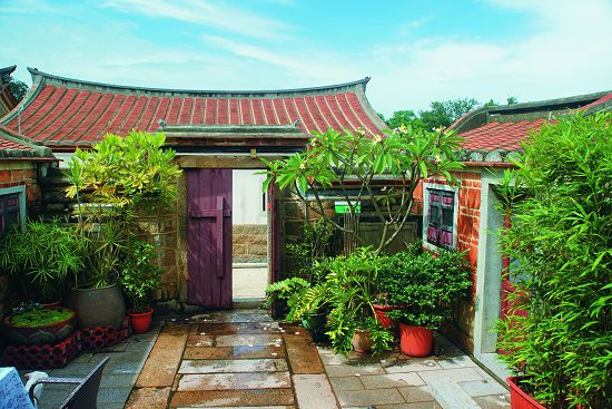 The restoration and entrusted management of the historic house made it regained its vitality once again.