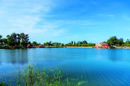 雙鯉湖周邊擁有豐富的自然生態及人文景觀資源／吳志學攝