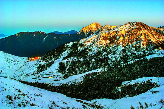 合歡東峰／何小綠攝