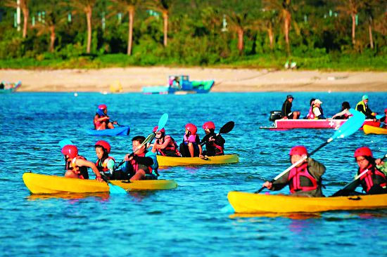 後灣發揮地理環境優勢發展海上無動力遊憩活動／墾管處提供