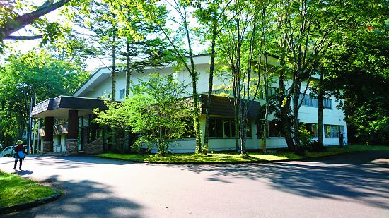 支笏湖休暇村由財團法人休暇村協會經營