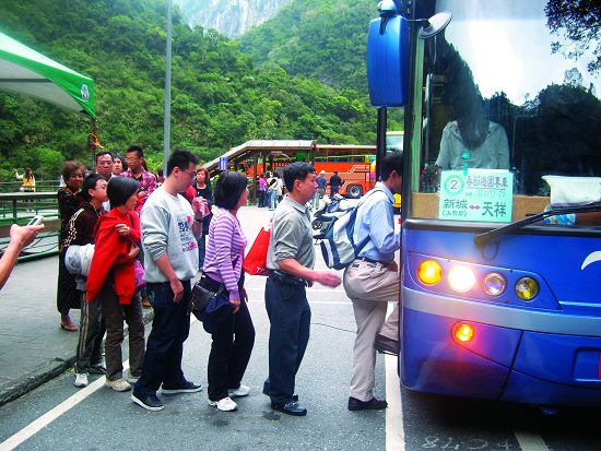108年《春節免費遊園專車》