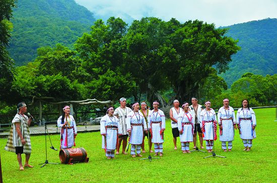 太魯閣部落音樂會藉由展演讓更多人認識太魯閣族音樂（圖中樂器為木鼓）／太管處提供