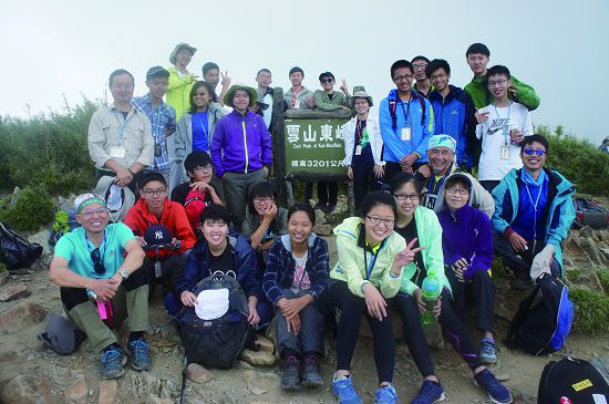 登山雪山東峰,對鮮少有爬山經驗的大家,真的是一件不容易的事