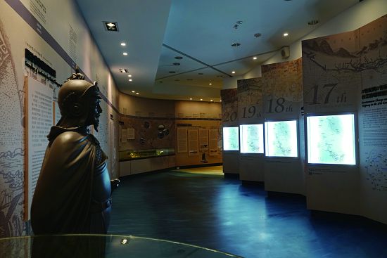 17 ∼ 20 世紀台江地區地理的變化，每張地圖都為此世紀與上世紀的疊圖／台管處提供