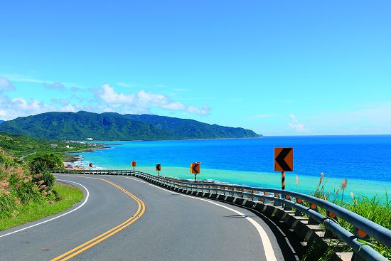 走讀自然─ 《午後陽光灑落東海岸》