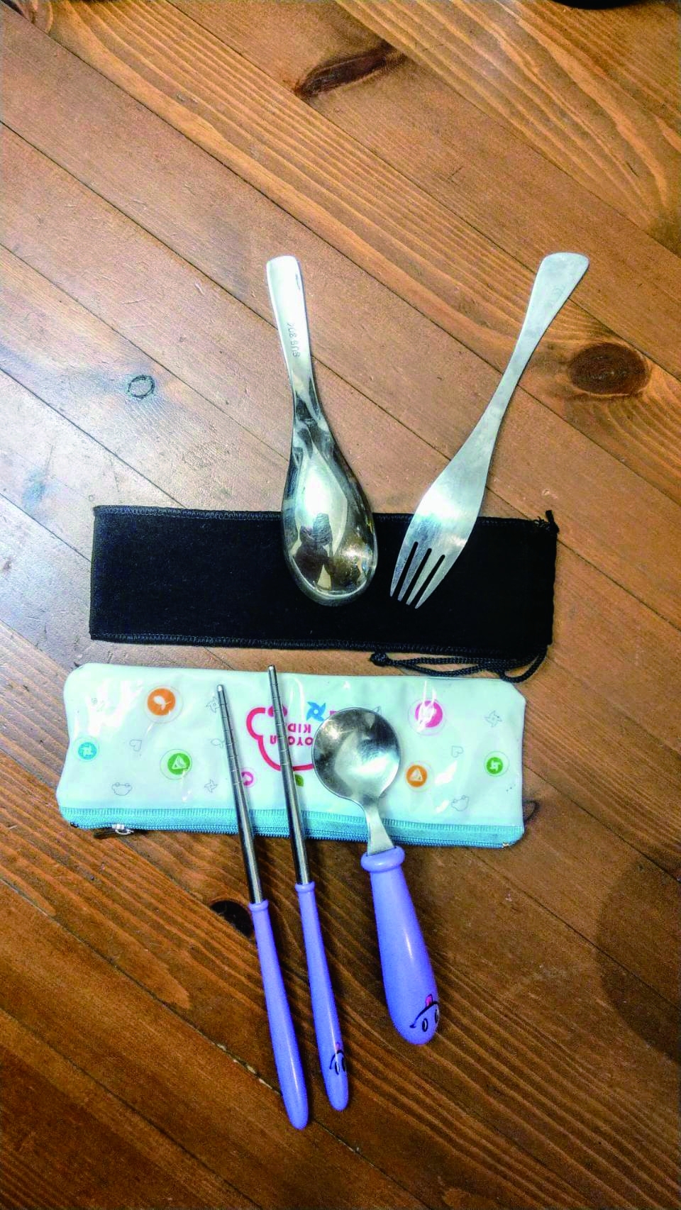 皮米、皮琁自然而然養成隨身攜帶環保餐具的習慣/劉淑瑛 攝