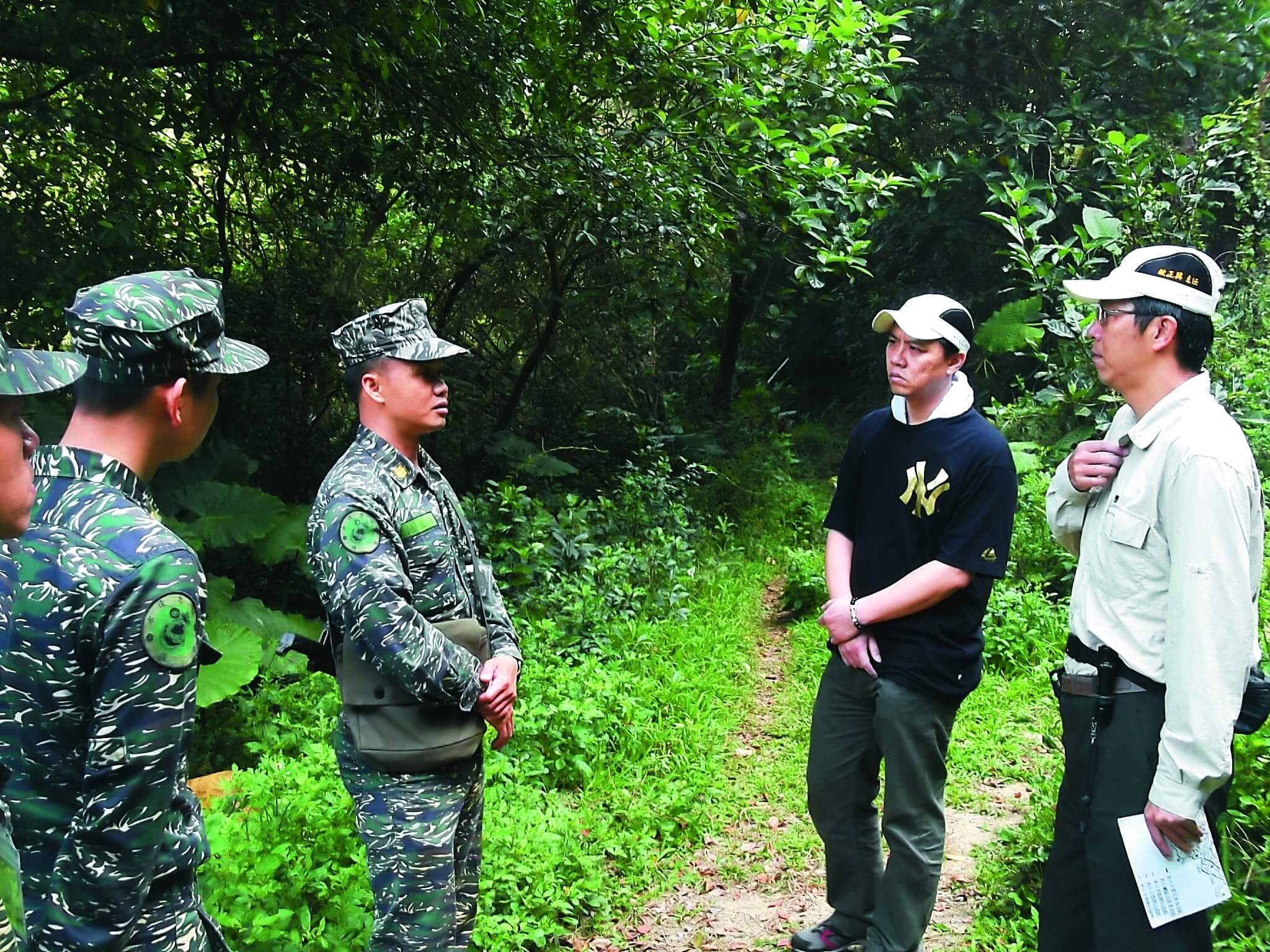 與軍方一同會勘場地