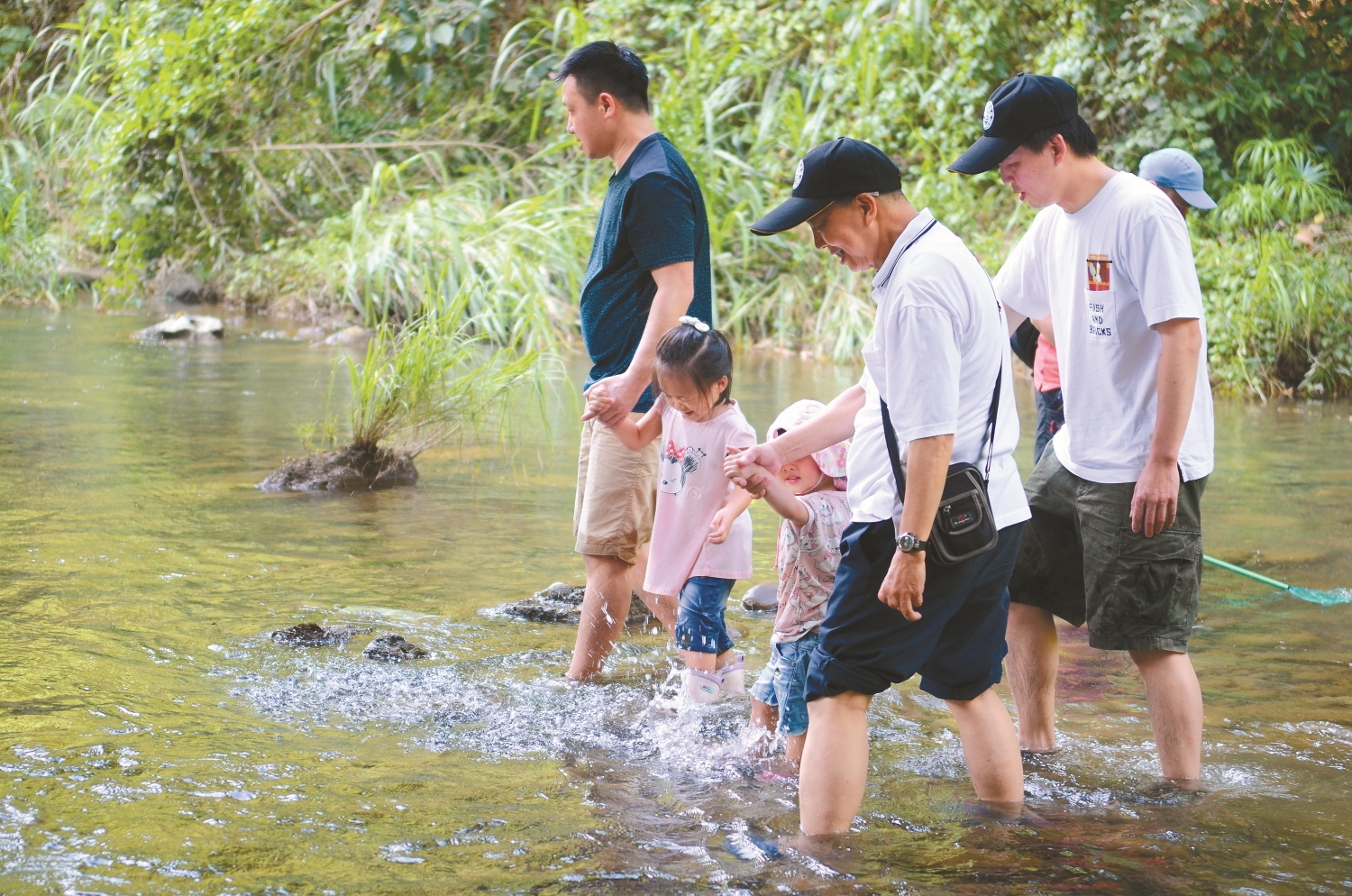 三代同遊國家公園─大手牽小手一起汶水摸魚去
